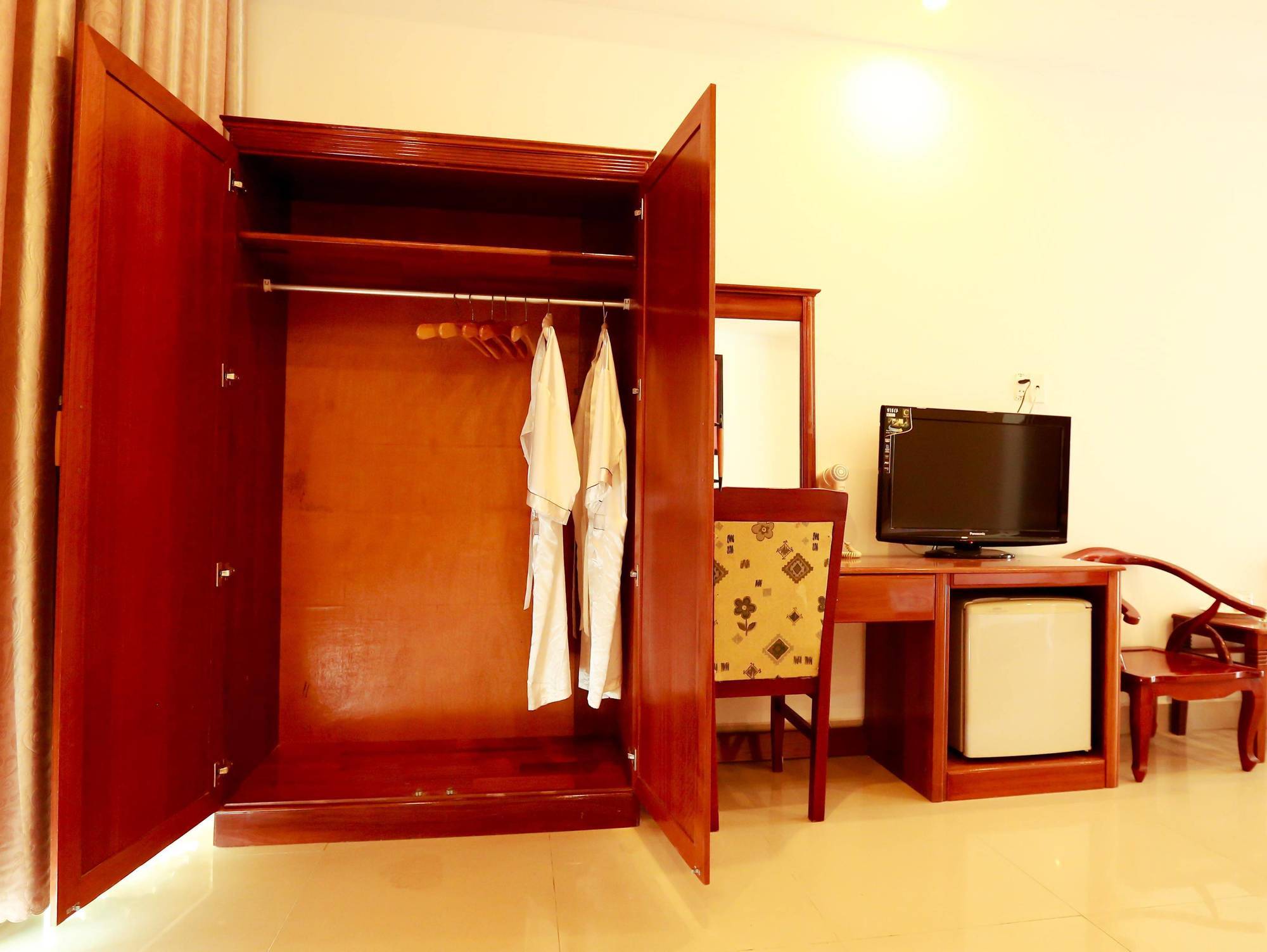 Xuan Hung Hotel Da Nang Exterior foto