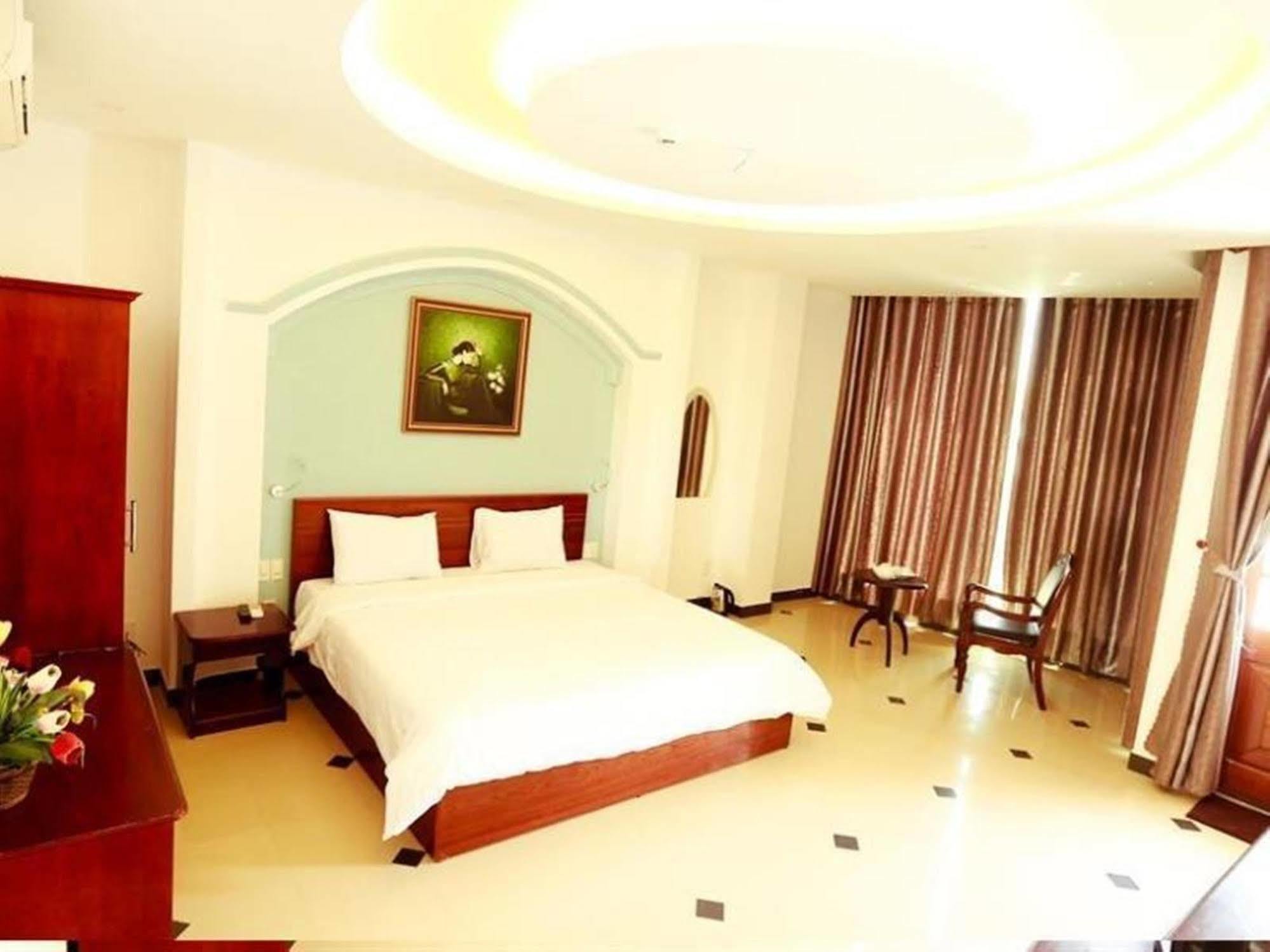 Xuan Hung Hotel Da Nang Exterior foto